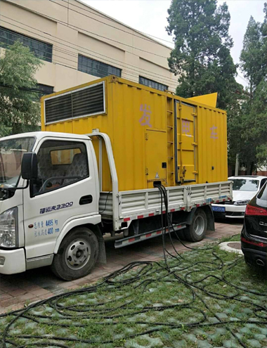 彭泽发电车出租-柴油发电机组排烟系统设计要求及其考虑因素