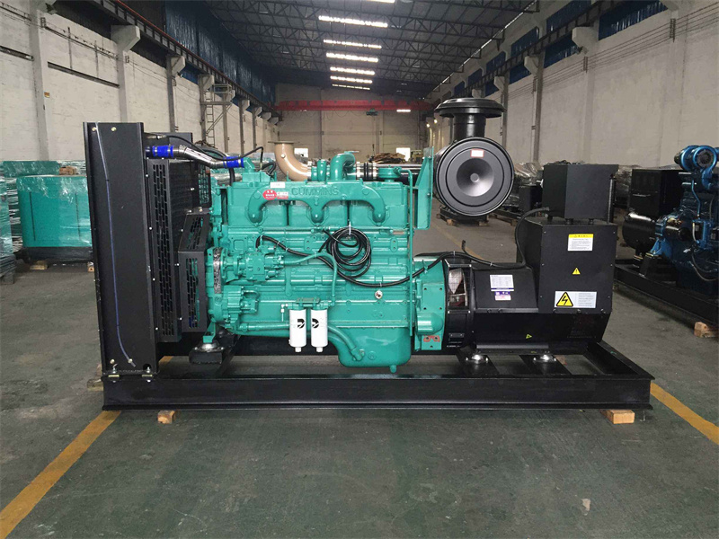 彭泽发电机出租租赁如何保证柴油发电机组的正常运行？