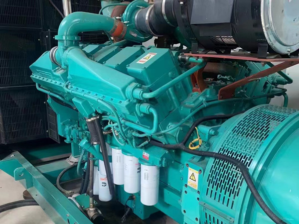 彭泽更换100kW柴油发电机组机油时，需要注意哪些事项？